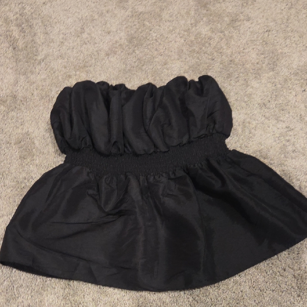 Black Strapless Ruffled Top